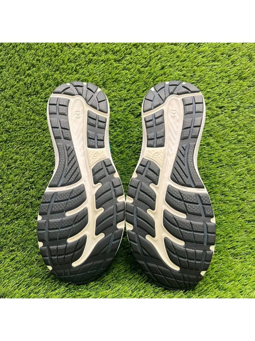 Asics missing insoles